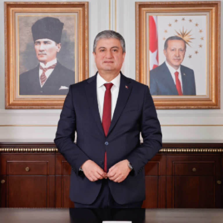 Yönetim Kurulu Başkanı 